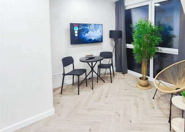 Alfa Einzelzimmer Teekueche Porsche Bosch L Gemeinschaftsbad Wifi Smarttv L Single With Kitchenette And Shared Bathroom Bs21a10 Daire *