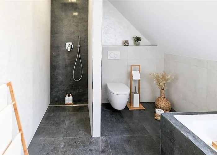 Daire Alfa Einzelzimmer Teekueche Porsche Bosch L Gemeinschaftsbad Wifi Smarttv L Single With Kitchenette And Shared Bathroom Bs21a10 *