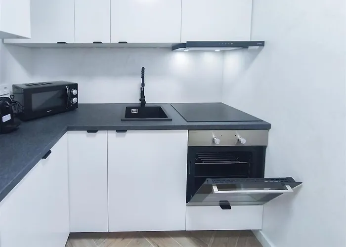 Alfa Einzelzimmer Teekueche Porsche Bosch L Gemeinschaftsbad Wifi Smarttv L Single With Kitchenette And Shared Bathroom Bs21a10 * Stuttgart